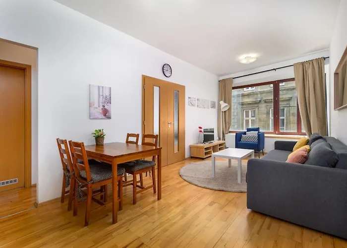 Basilica In Prime Location 아파트