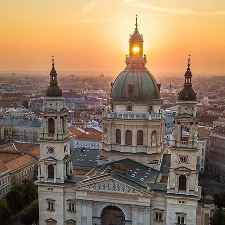 Basilica In Prime Location Apartament Budapeszt